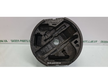 Органайзер в запасне колесо Skoda Octavia A5 VAG (1Z0012115B)