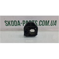 Подушка кріплення радіатора верхня Skoda Superb 2 1Z0121367B VAG (1Z0121367B)