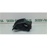 Решітка повітропровода ліва Skoda Octavia A5 вживана 1Z0819701 VAG (1Z0819701)