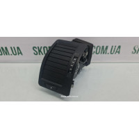 Дефлектор торпеди лівий Skoda Octavia A5 1Z0819701A VAG (1Z0819701A)