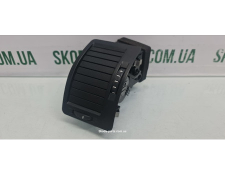 Дефлектор торпеди лівий Skoda Octavia A5 1Z0819701A VAG (1Z0819701A)