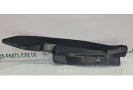 Пильник крила правий Skoda Octavia A5 1Z0821112 VAG (1Z0821112)