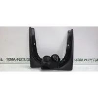 Бризговики передні Skoda Octavia A5 VAG (1Z0821820)