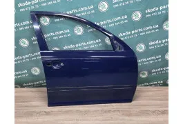 Двері передні праві Skoda Octavia A5 колір синій VAG (1Z0831312AB)