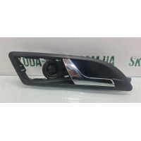 Ручка внутрішня передня права з пищалкою Skoda Octavia A5 1Z0837248 VAG (1Z0837248)
