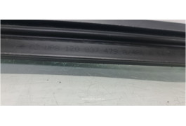 Ущільнювач скла дверей внутрішній передній лівий Skoda Octavia A5 1Z0837479A VAG (1Z0837479A)