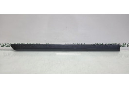 Молдинг дверей задній правий Skoda Octavia A5 рестайл VAG (1Z0853536A)