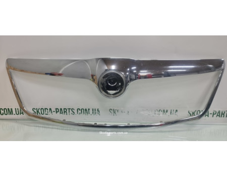Рамка решітки радіатора рестайл Skoda Octavia A5 VAG (1Z0853661A)