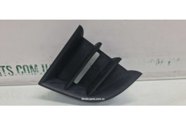 Решітка переднього бампера права рестайл Skoda Octavia A5 1Z0853666C VAG (1Z0853666C)