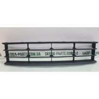 Решітка переднього бампера центральна Skoda octavia A5 рестайл 1Z0853677C вживана VAG (1Z0853677C)