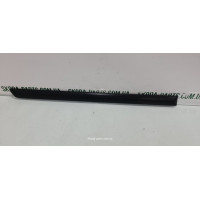 Молдинг задніх дверей правий Skoda Octavia A5 1Z0853754C VAG (1Z0853754C)