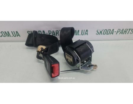 Пас безпеки задній центральний Skoda Octavia A5 1Z0857807B вживаний VAG (1Z0857807B)