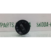 Перемикач світла фар Skoda Octavia A5 1z0941431G VAG (1Z0941431G)