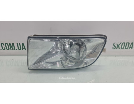 Фара протитуманна ліва дорестайл Skoda Octavia A5 1Z0941701 вживана VAG (1Z0941701)