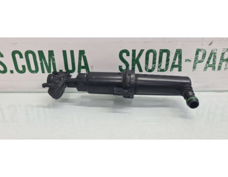 Форсунка омивача фар права 1Z0955978A Skoda Octavia A5 рестайл VAG (1Z0955978A)