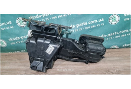 Корпус пічки Skoda Octavia A5 1Z1820003 VAG (1Z1820003)