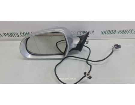 Дзеркало ліве 6пін рестайл Skoda Octavia A5 1Z1857507M VAG (1Z1857507M)