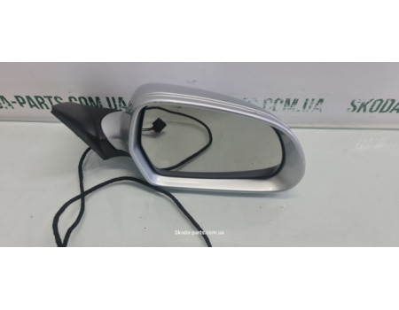 Дзеркало праве сіре 7пін з підсвіткою Skoda Octavia A5 1Z1857508M VAG (1Z1857508M)