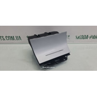 Попельничка пепельниця Skoda Octavia A5 1Z1857962B VAG (1Z1857962B)