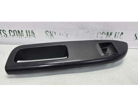 Ручка внутрішня на 2 склопідіймача Skoda Octavia A5 1Z1867171A VAG (1Z1867171A)