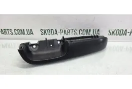 Корпус ручки дверей внутрішній передній лівий Skoda Octavia A5 1Z1867175 VAG (1Z1867175)