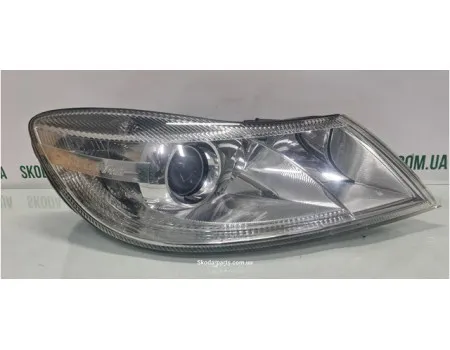 Фара передня права Skoda Octavia A5 рестайл 2009-2014р 1Z1941016F VAG (1Z1941016F)