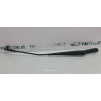 Двірник передній правий Skoda Octavia A5 1Z1955410A VAG (1Z1955410A)