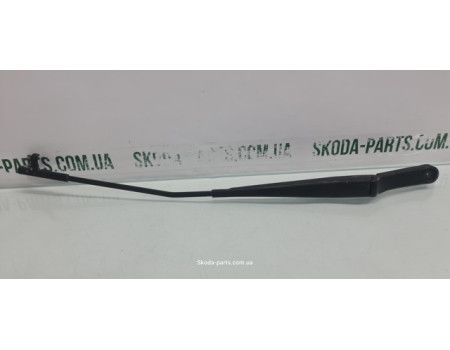 Двірник передній правий Skoda Octavia A5 1Z1955410A VAG (1Z1955410A)