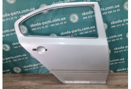 Дверка задня права ліфтбек Skoda Octavia A5 1Z5833052A вживана VAG (1Z5833052A)