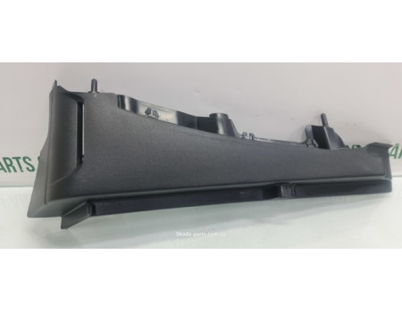 Опора полки багажника права Skoda Octavia A5 1Z5867762C VAG (1Z5867762C)
