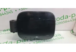 Лючок паливного бака комбі Skoda Octavia A5 1Z9809857 VAG (1Z9809857)