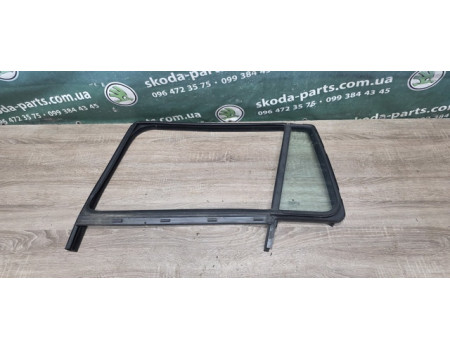 Скло з ущільненням задніх лівих дверей Skoda Octavia A5 комбі VAG (1Z9845209H)