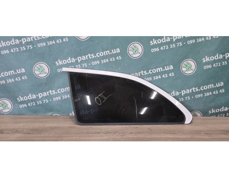 Скло кузова багажного відсіку ліве Skoda Octavia A5 combi VAG (1Z9845297F)