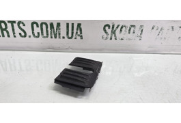 Заглушка замка багажника Skoda Octavia A5 універсал VAG (1Z9863475)