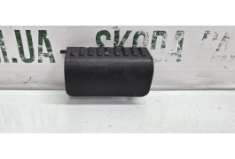 Заглушка замка багажника з пошкодженням Skoda Octavia a5 рестайл універсал VAG (1Z9863497AA)