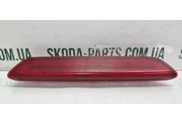 Додатковий стоп на кришку багажника ляди Skoda Octavia A5 універсал VAG (1Z9945097CA)