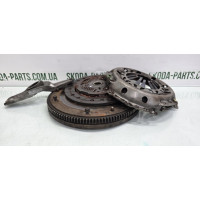 Комплект щеплення Skoda Fabia II New 1.4 бензин LUK (320033910)