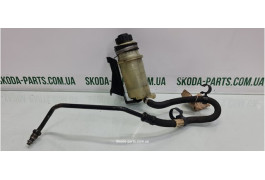 Бачок гідропідсилювача керма ГУР Volkswagen Passat B3 B4 Seat Toledo VAG (357422372)