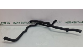 Патрубок системи охолодження двигуна 2.0tdi Skoda Superb 2 VAG (3AA122109B)