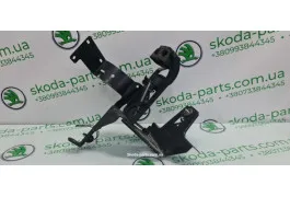 Кронштейн кріплення блоку АБС ABS 2.5tdi Skoda Superb 3B0614335B VAG (3B0614335B)
