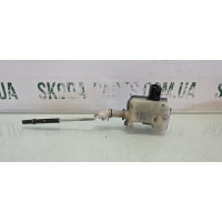 Мотор-привод відкриття лючка бака Skoda Superb VAG (3B0810773D)
