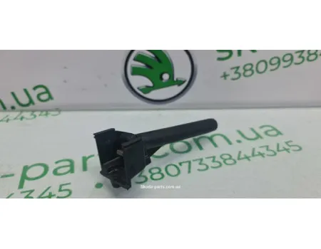 Направляюча штоку відмикання паливного бака Skoda Octavia Tour 3B0810899 VAG (3B0810899)