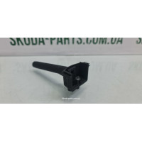 Втулка замка лючка паливного баку Skoda Octavia Tour 3B0810901A VAG (3B0810901A)