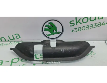 Накладка замка капоту Skoda Superb 3B0823603 VAG (3B0823603)