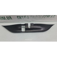 Накладка замка капоту вживана Skoda Superb VAG (3B0823603C)
