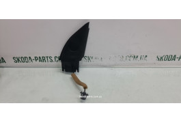 Кутик пищалки з пищалкою правий Skoda Superb VAG (3B0837994)