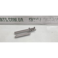 Тримач датчика дощу на вітрове скло Volkswagen Golf 4 VAG (3B0857591)