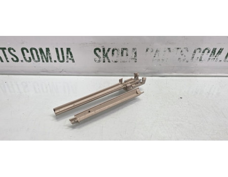 Тримач датчика дощу Skoda Octavia Tour VAG (3B0857593)