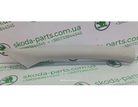 Накладка передньої стійки права Skoda Superb 3B0867352J VAG (3B0867352J)