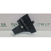 Кронштейн кріплення блоку управління та динаміки парктроніка Skoda Superb 3B0919285 VAG (3B0919285)